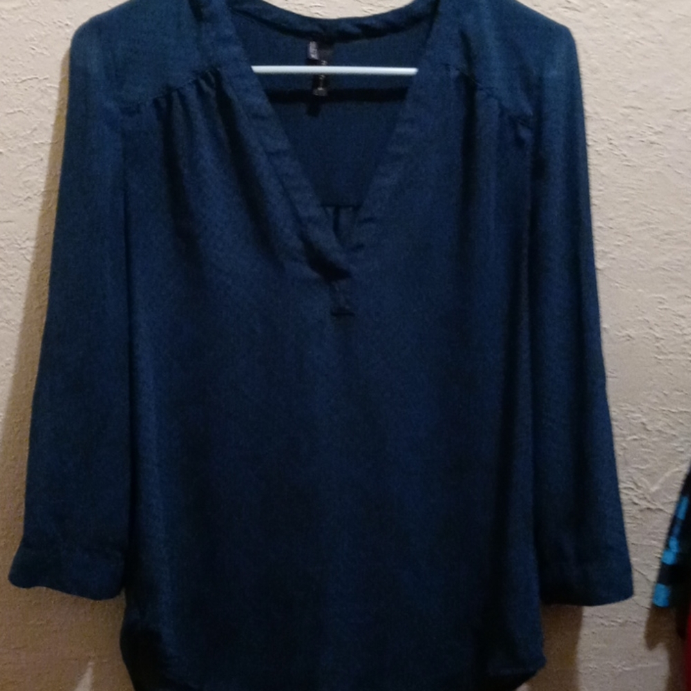 V neck long sleeve blouse